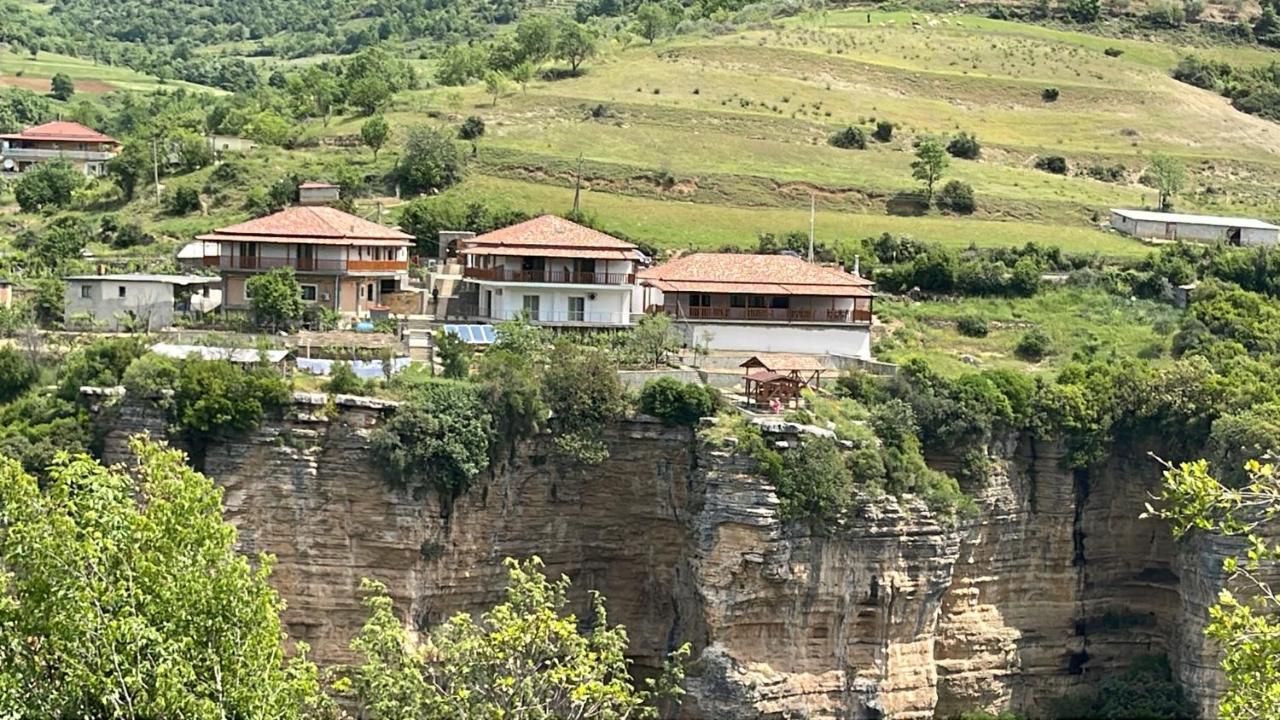 Guest House Bracaj Zhaban Exterior photo