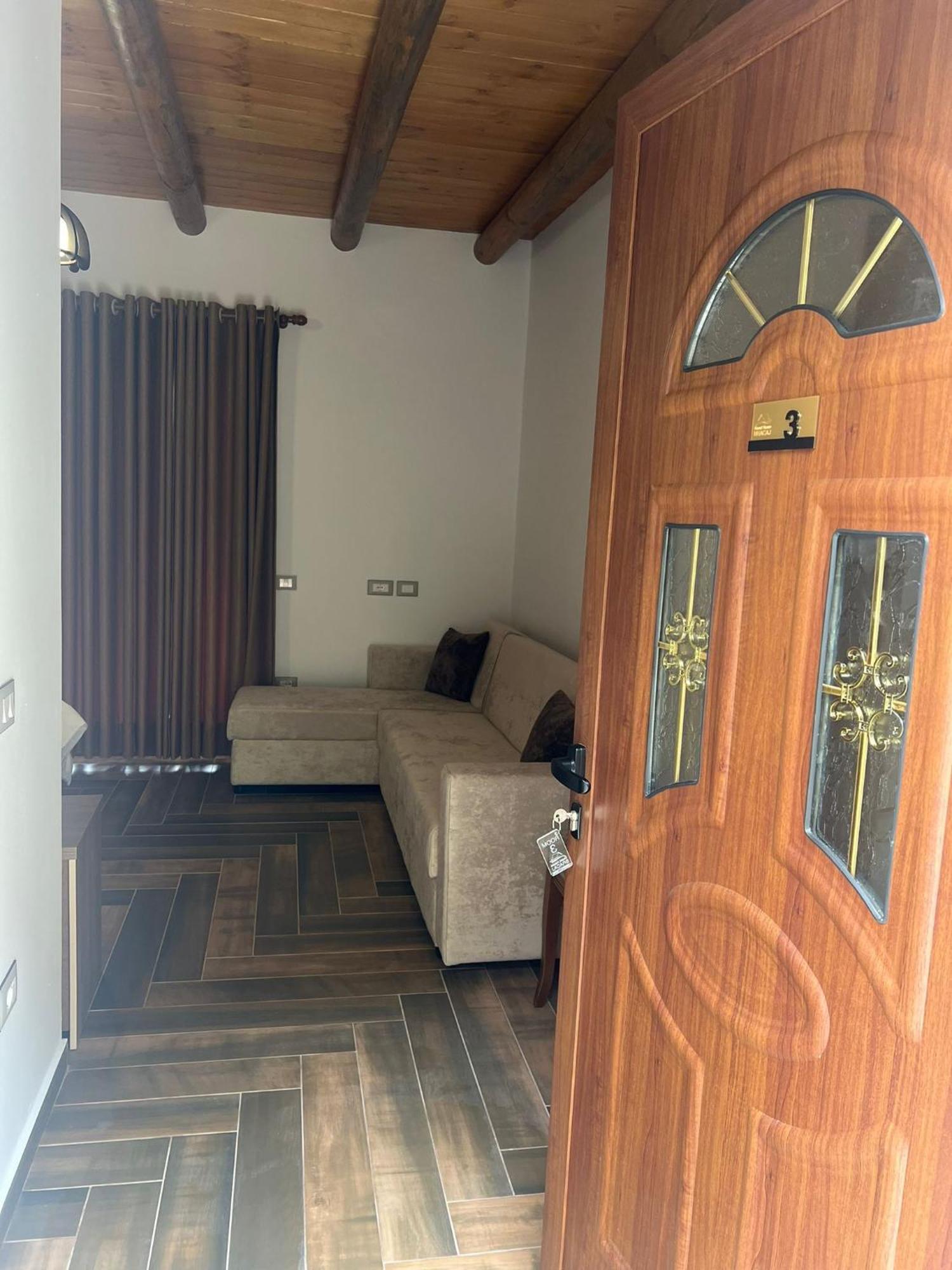 Guest House Bracaj Zhaban Exterior photo
