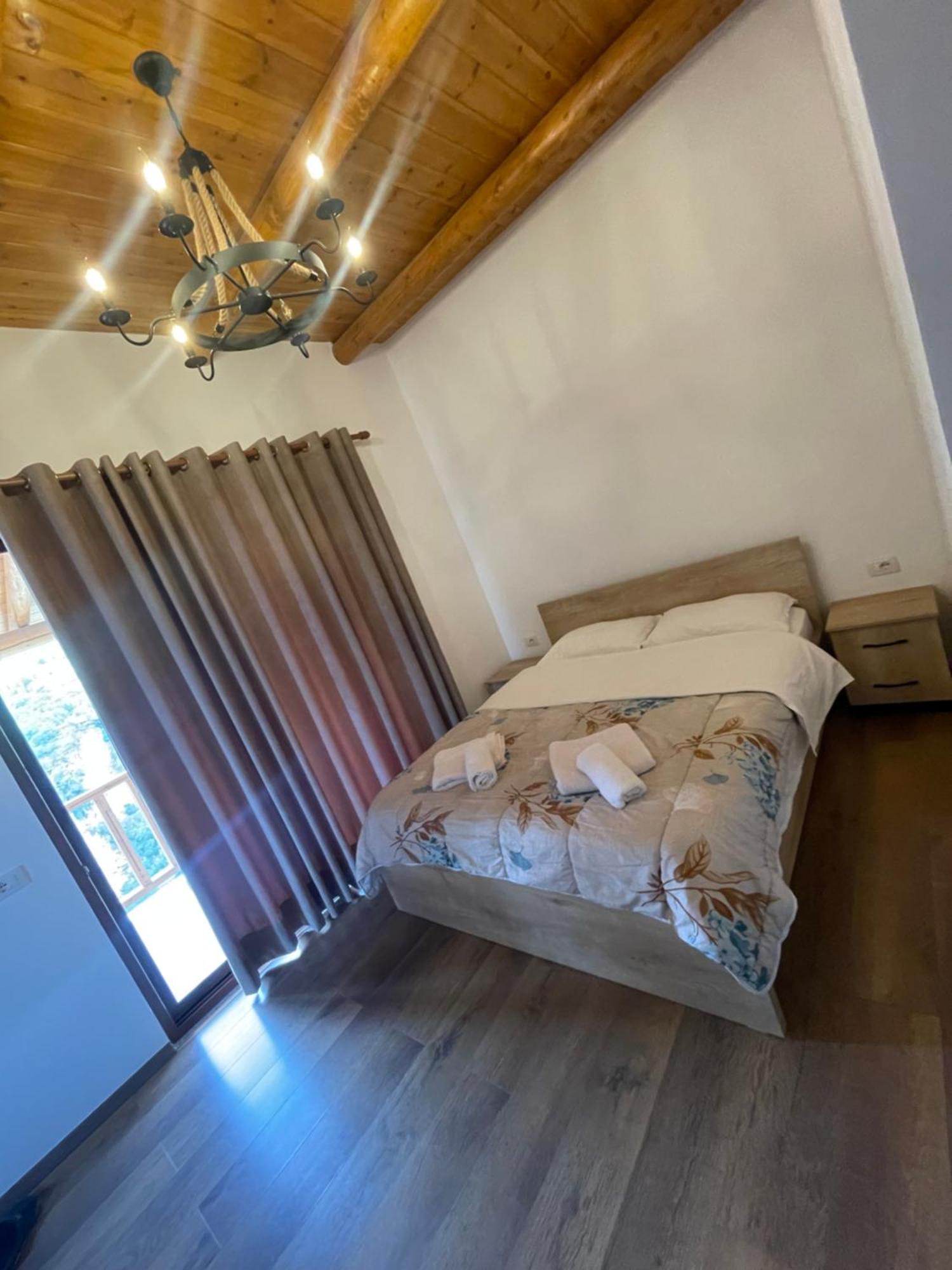 Guest House Bracaj Zhaban Exterior photo