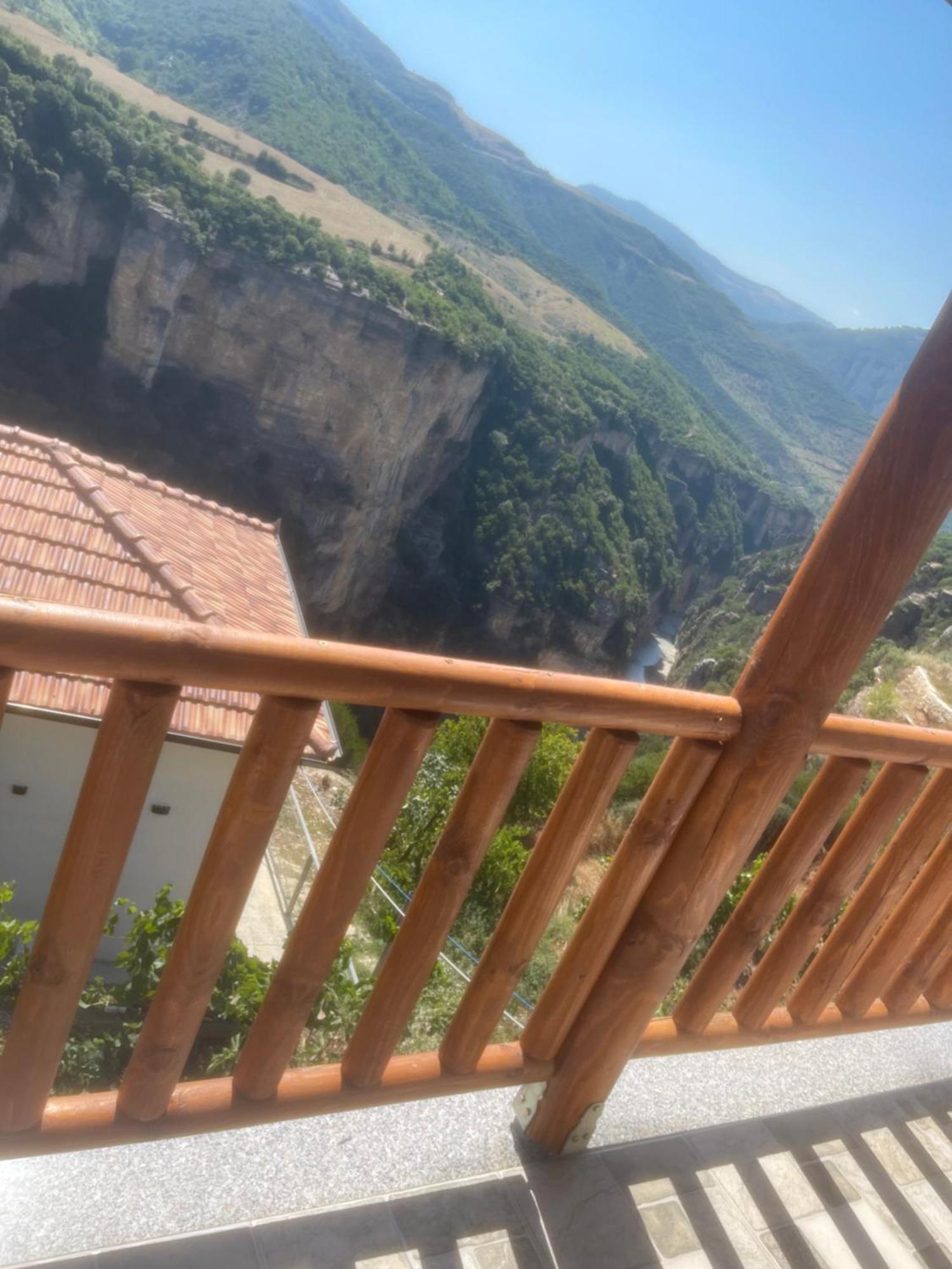 Guest House Bracaj Zhaban Exterior photo