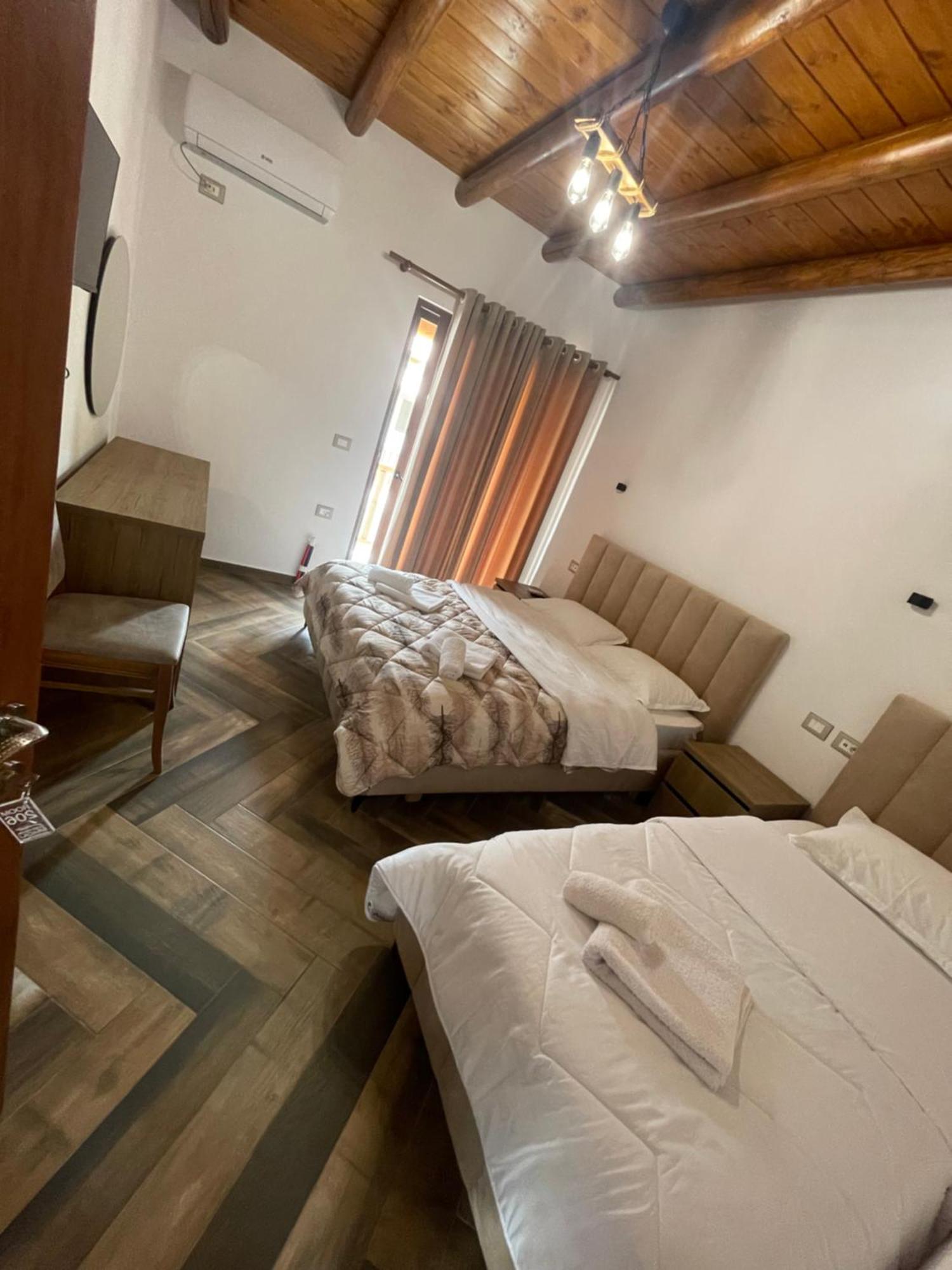 Guest House Bracaj Zhaban Exterior photo